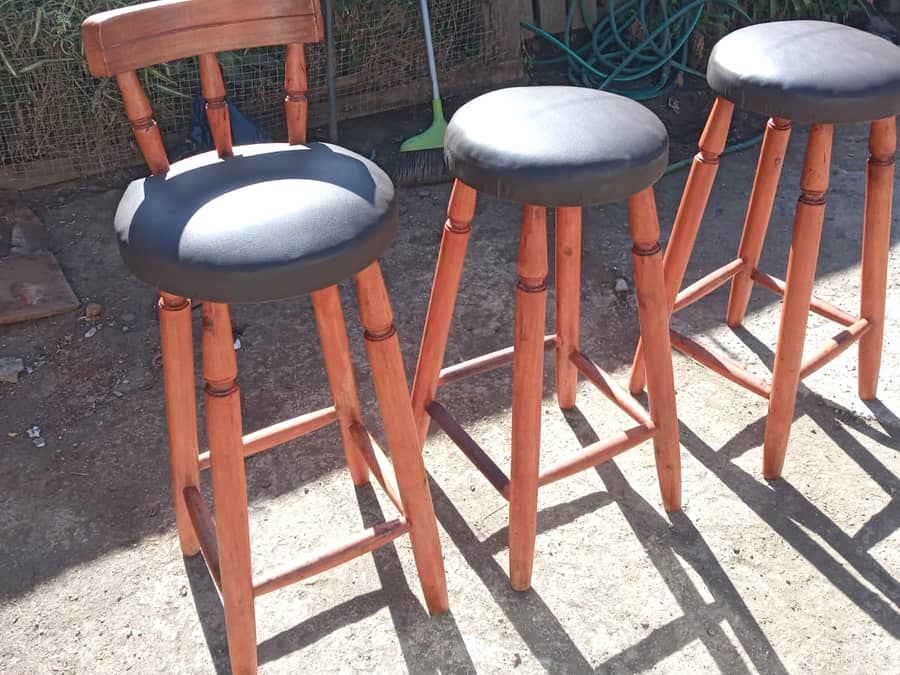 Pisos de bar retapizados en serie, tapizado comercial en San Antonio